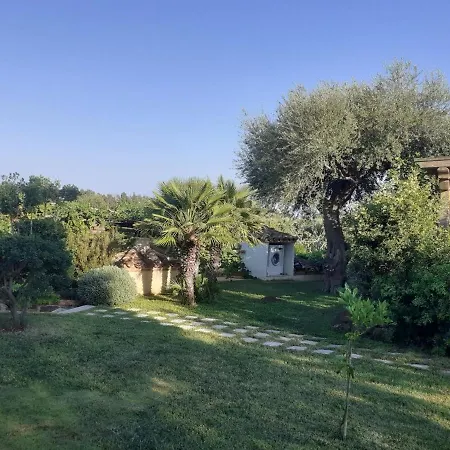 Casa Vacanze Il Pino, Holiday home *